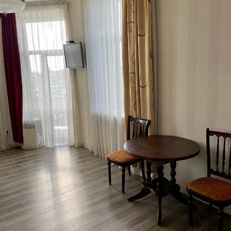 Apartment Studio-біля Вокзалу-недалеко від Центру-Городоцька 151 Львов Экстерьер фото